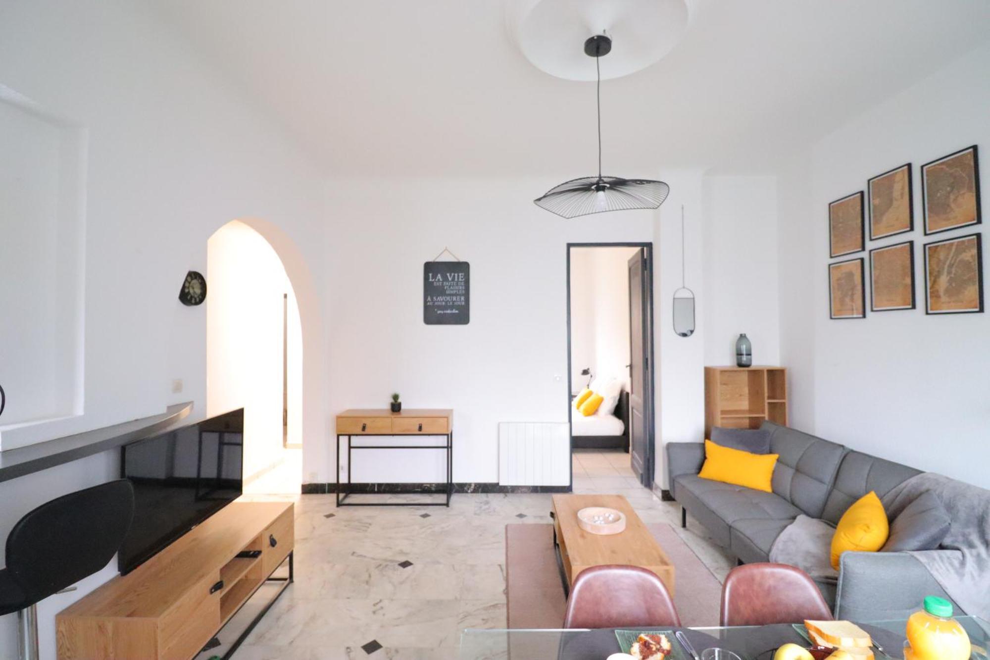 Le Spazioso - T3 Arcachon Avec Terrasse Privative Luaran gambar
