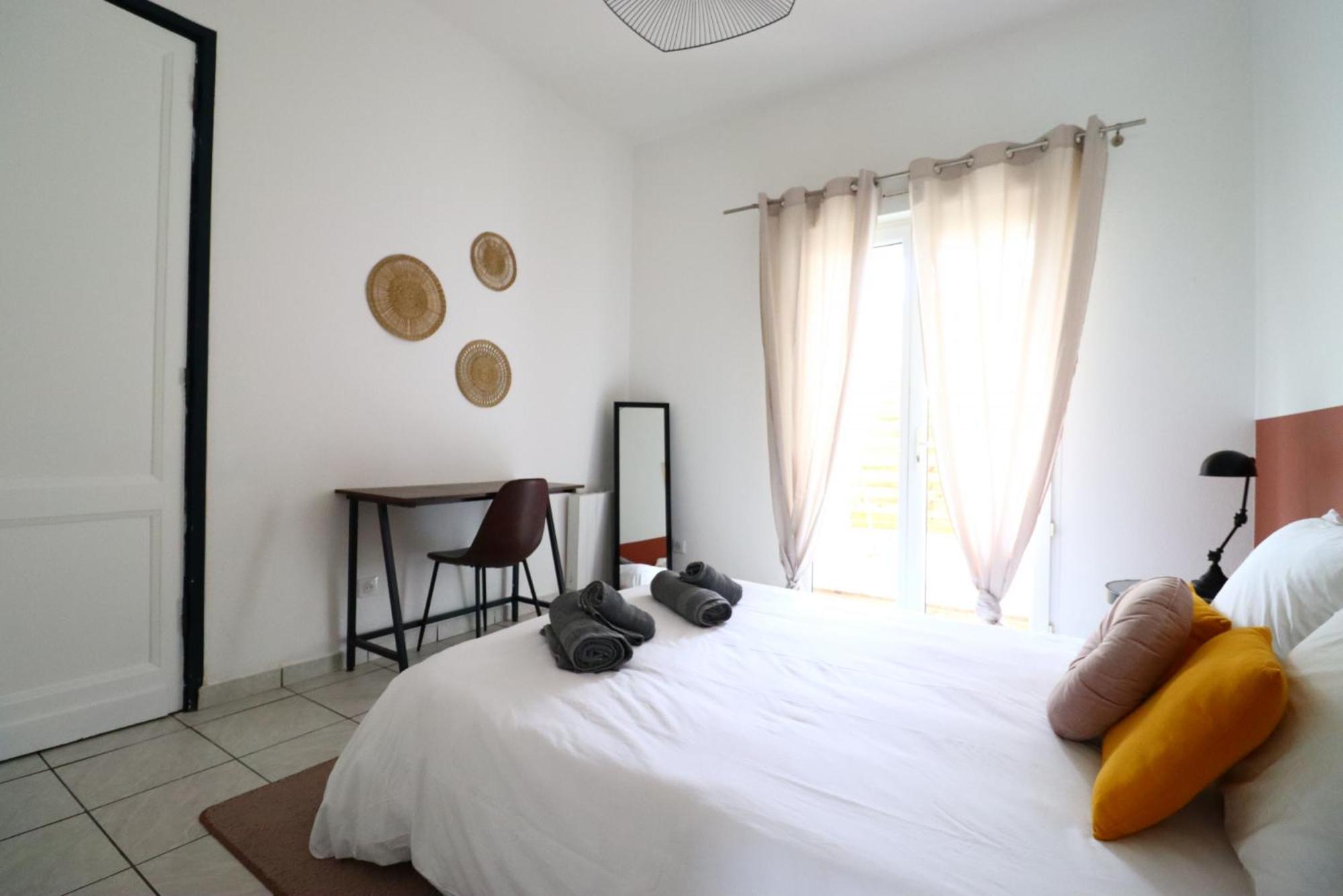 Le Spazioso - T3 Arcachon Avec Terrasse Privative Luaran gambar