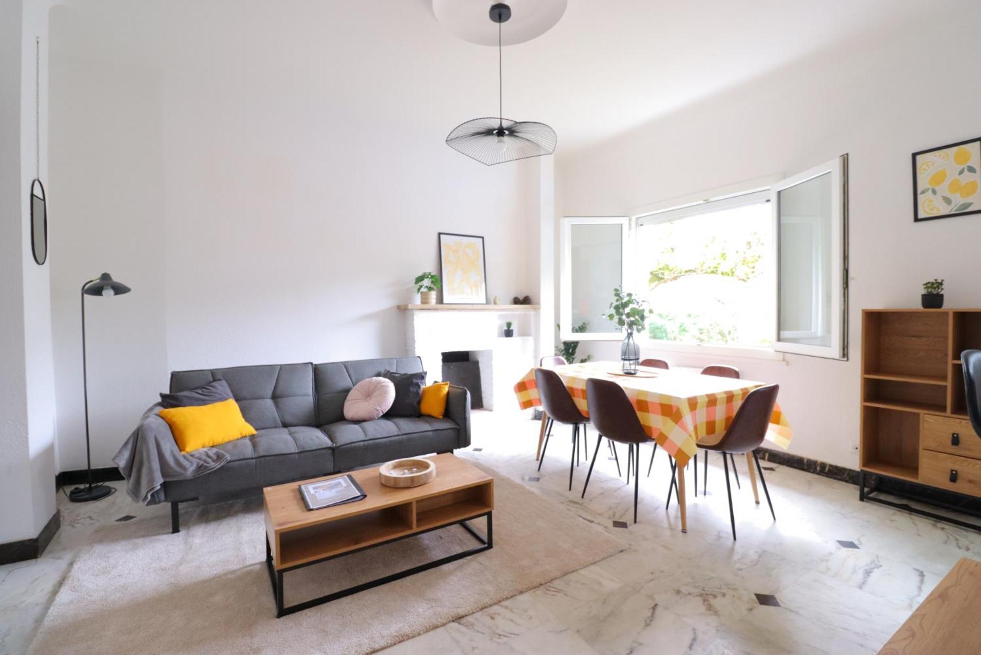 Le Spazioso - T3 Arcachon Avec Terrasse Privative Luaran gambar