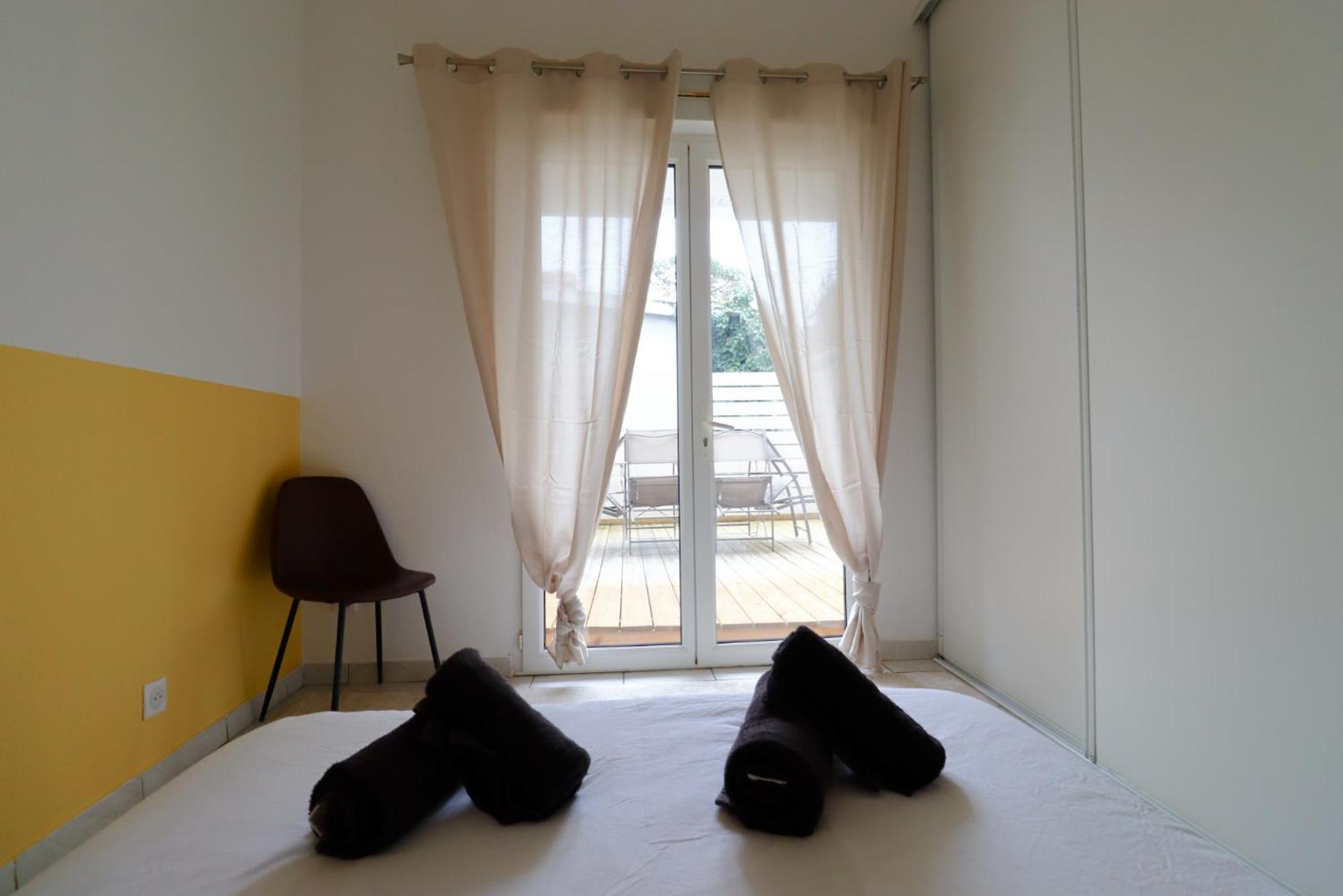 Le Spazioso - T3 Arcachon Avec Terrasse Privative Luaran gambar